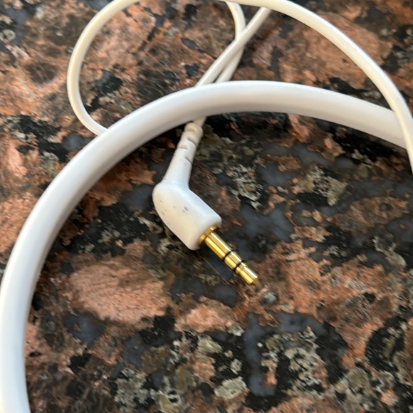 Disney Pink and White Headphones Hannah Montana High School Musical kids - Picture 6 of 6